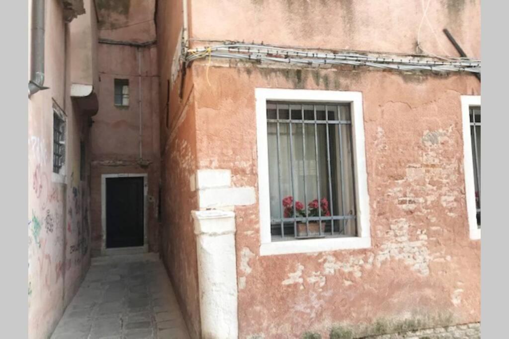Appartamento Tipico Con Corte Privata Venedik Dış mekan fotoğraf